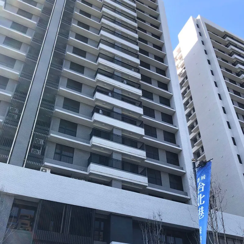 SMOG思瑪科防霾紗窗-大樓安裝實例：新北八里區 春城台北港