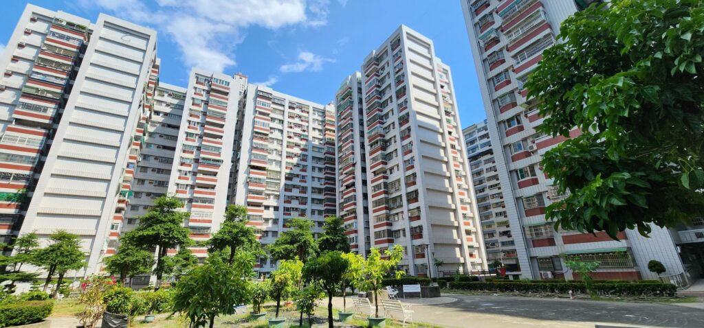 SMOG防霾紗窗【社區案例】高雄市左營區翠華一期｜灰塵｜雨水｜清潔｜異味