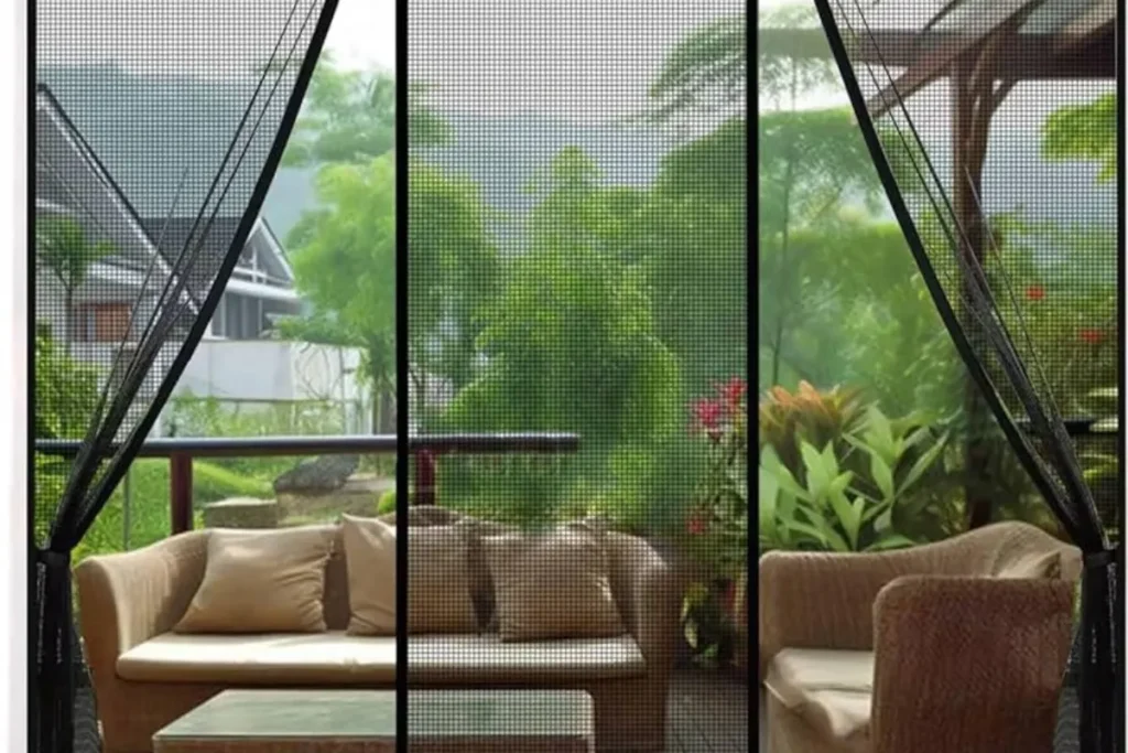 磁貼式紗門 / 圖片取自網路